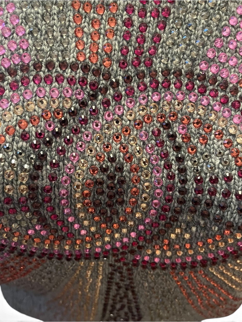 Authentic Chanel Fall 2022 Runway Iconic Crystal Embellished CC Cashmere Sweater - Picture 4 of 11